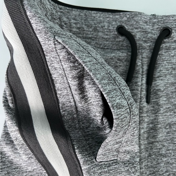 Univibe boys shorts, size L, new with tags - Picture 6 of 11